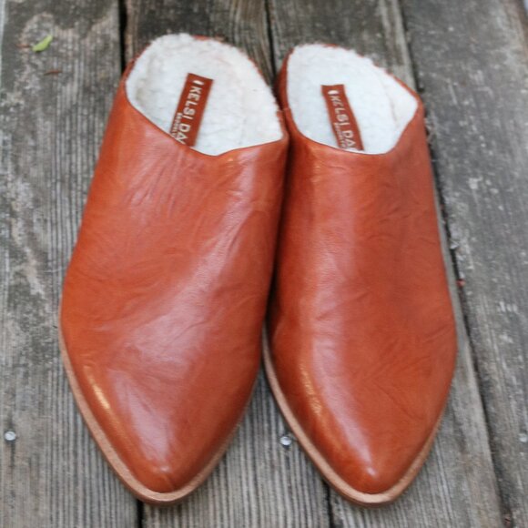 NEW Kelsi Dagger Sail Cognac Leather w Faux Shearling Fur Lining Flat Mule Sz 6 - Picture 3 of 8
